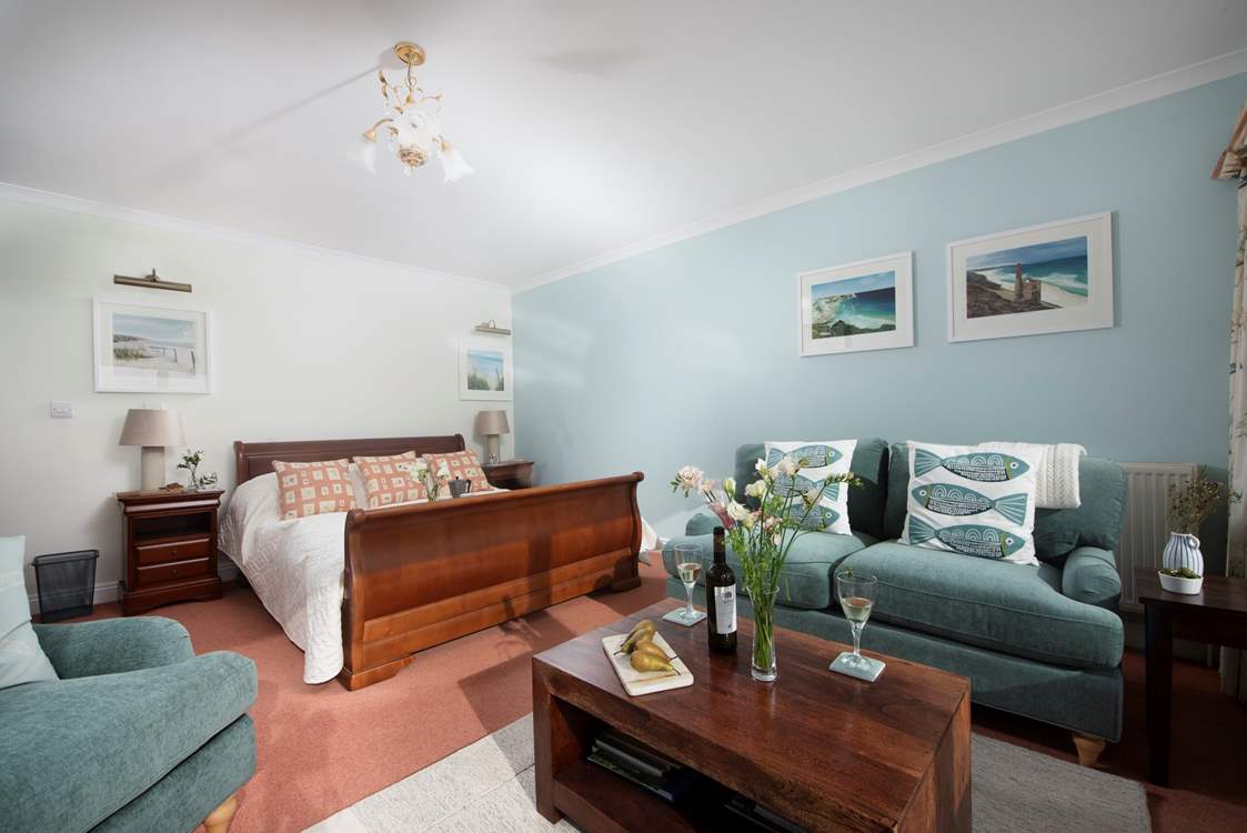 Trebah is a sweet studio which was once part of an hotel.