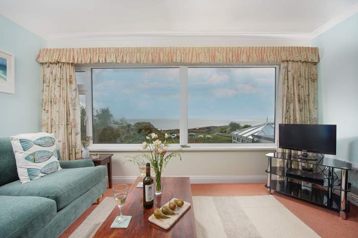 Trebah is a 1 bedroom apartment with sea views in Praa Sands, West Cornwall.
