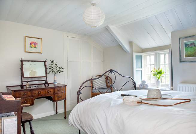 It's such a charming room, beautifully presented.