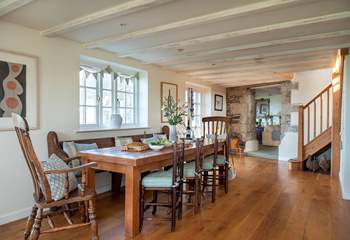 You are sure to enjoy your holiday meals all gathered around the dining-table, but you also have a great choice of places to eat out in the area, so why not give your designated chef an evening off?