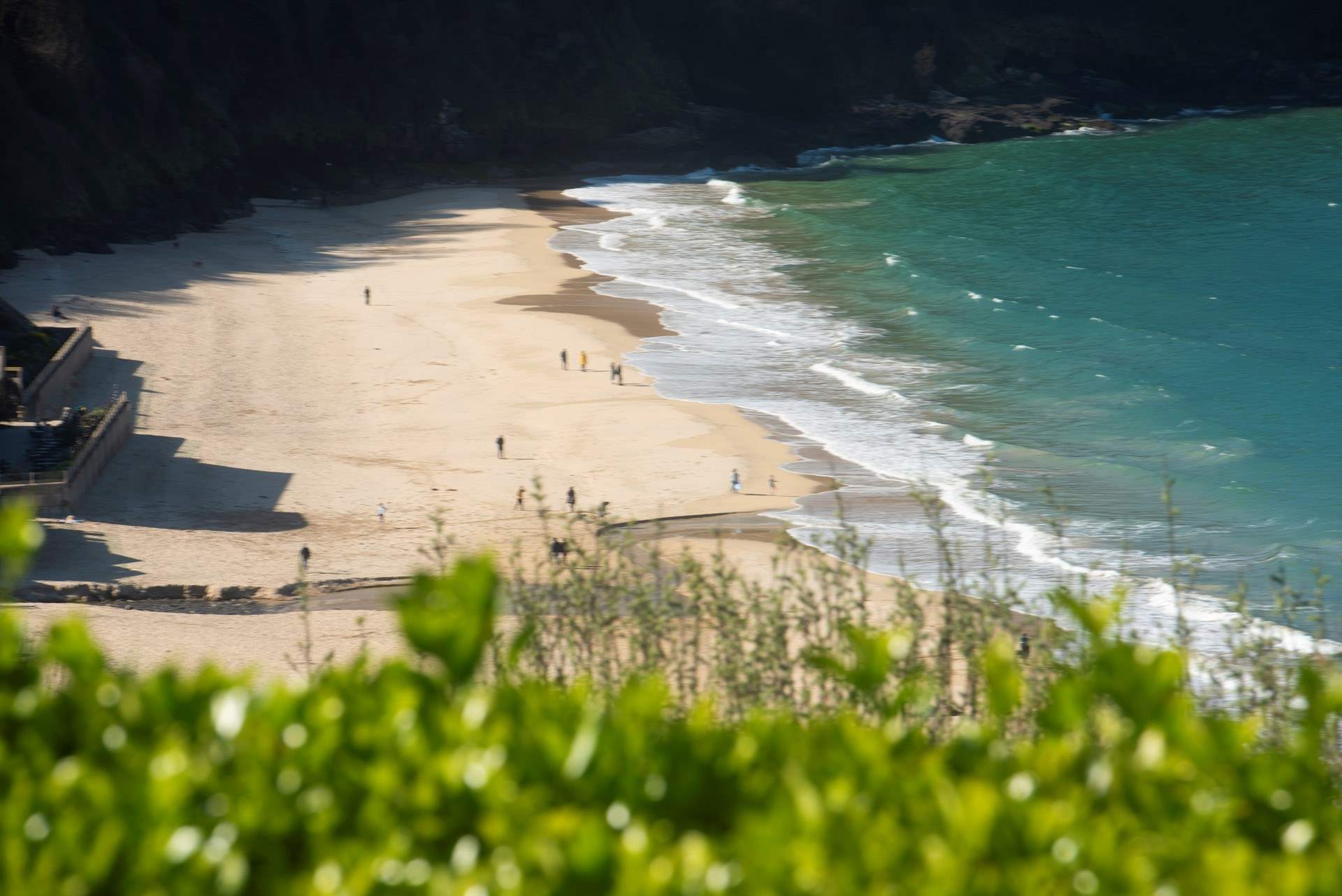 The outstanding sandy Carbis Bay beach is only a five minute walk away.