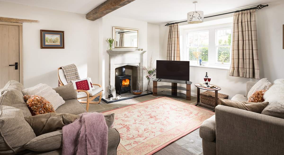 Relax in the cosy sitting-room.