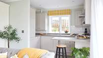 The well-equipped kitchen.