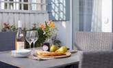 The perfect alfresco dining spot. - Thumbnail Image