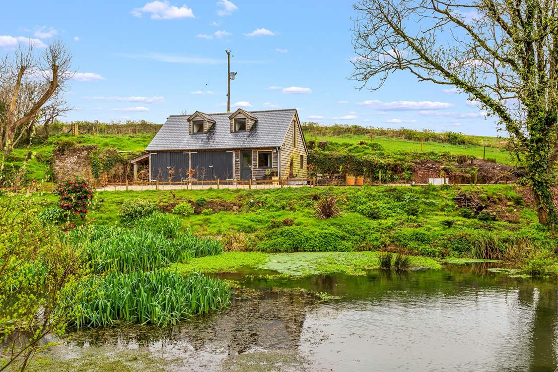 The Shepherds Rest is perched perfectly by the waterside.