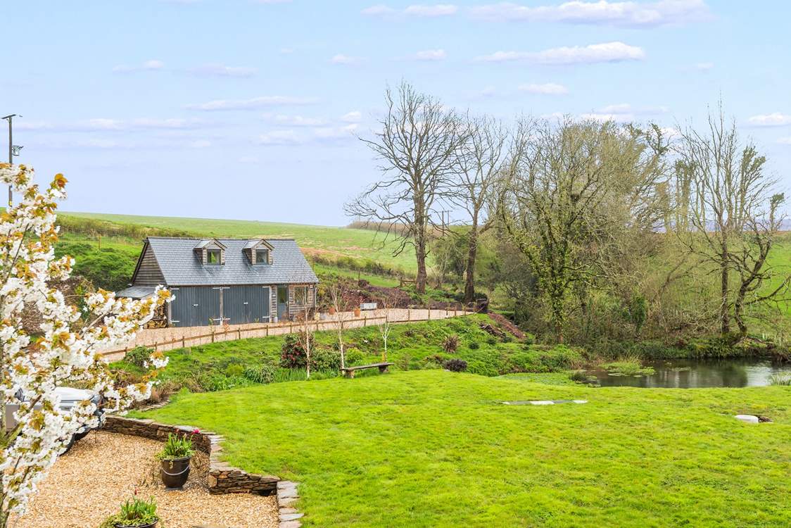 The picture perfect Shepherds Rest is nestled in the far corner of the Higher Dinnicombe estate.