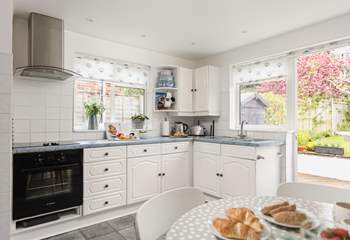 Soak up the view in to the garden.