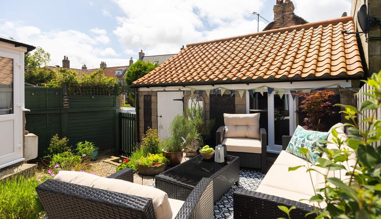 Enjoy this lovely sun-trap at Sealark.