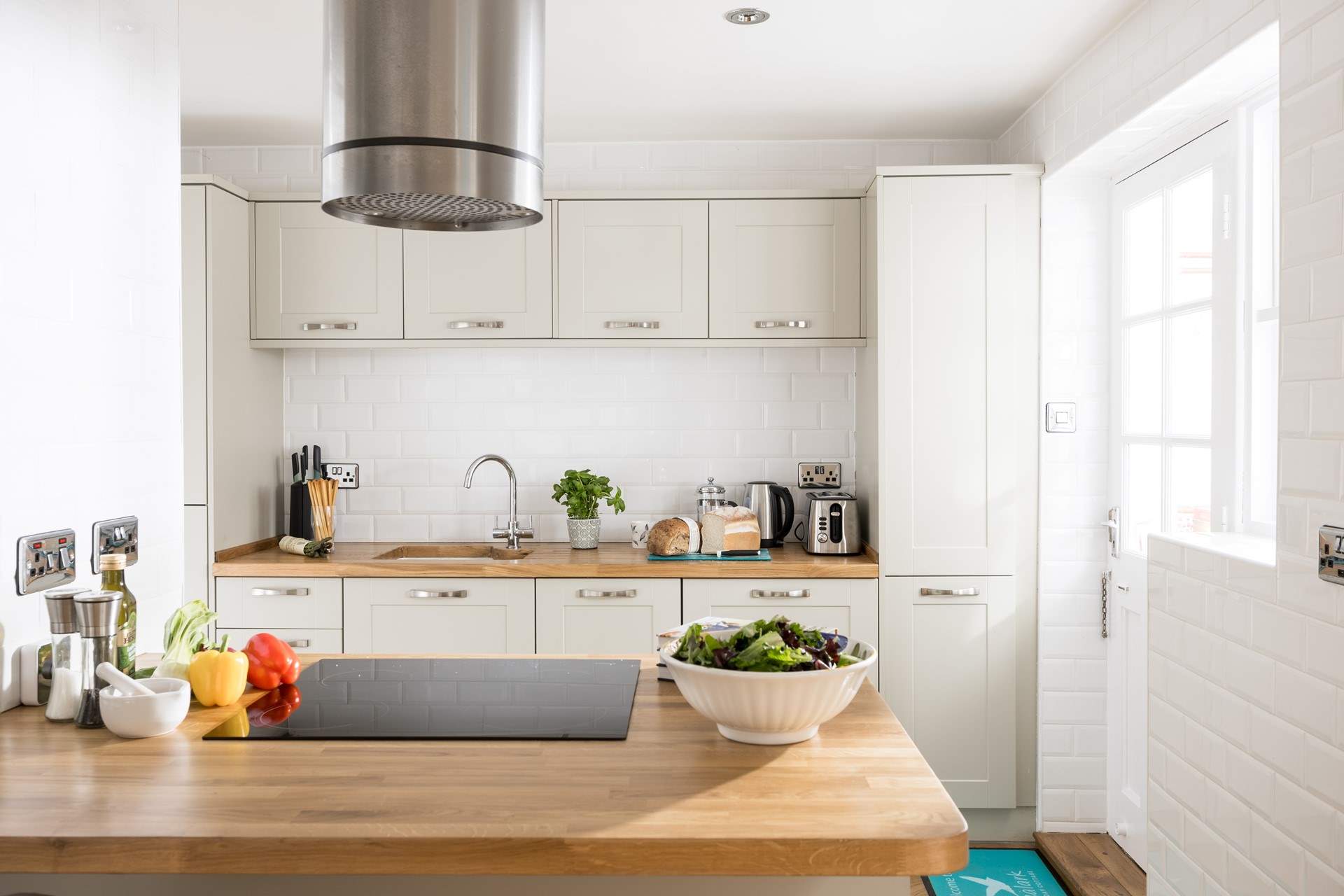 The perfect sunny kitchen for whipping up a treat.