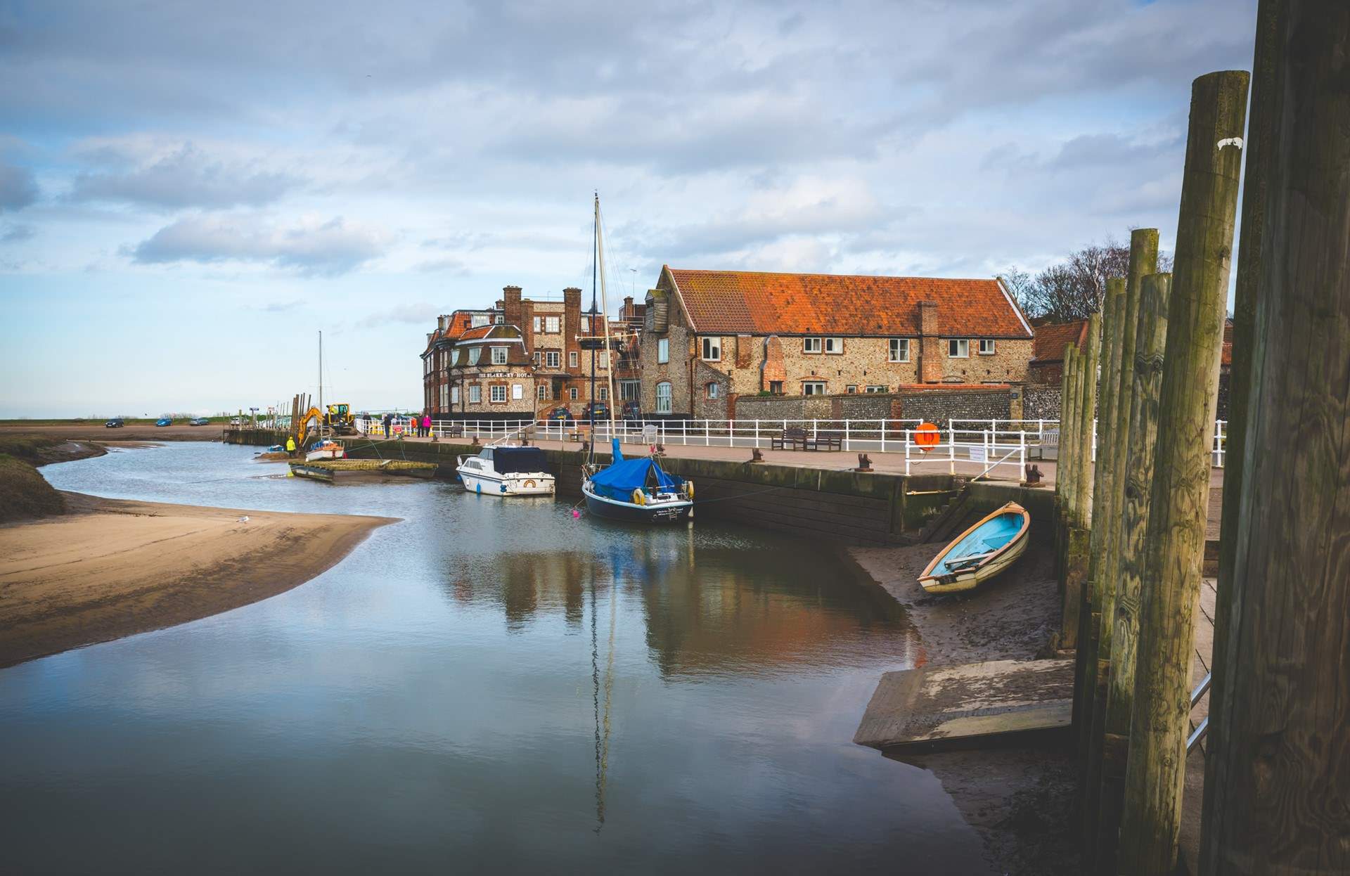Explore the stunning coastline with a visit to Blakeney harbour and take a seal trip with the kids..