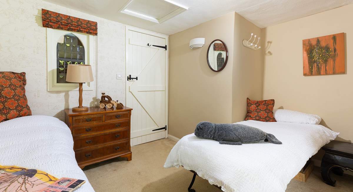 This versatile room offers the option of either a 'zip and link' double or small twin beds.