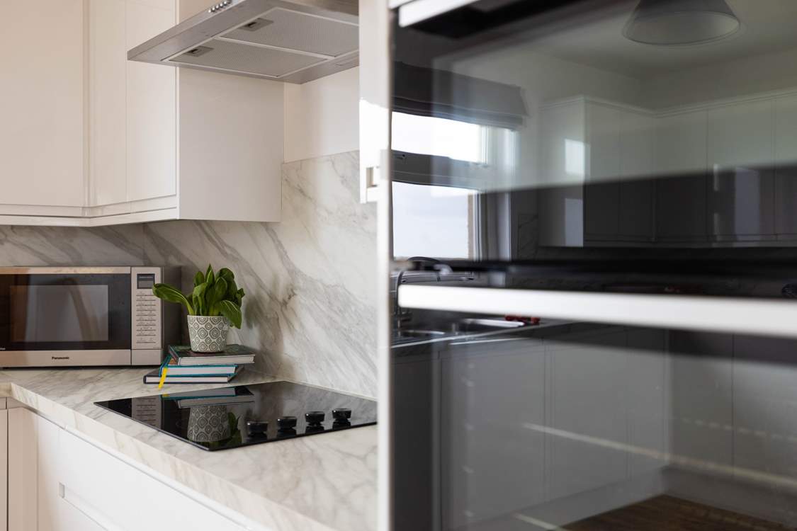 Enjoy all the modern amenities of this Hebridean kitchen.