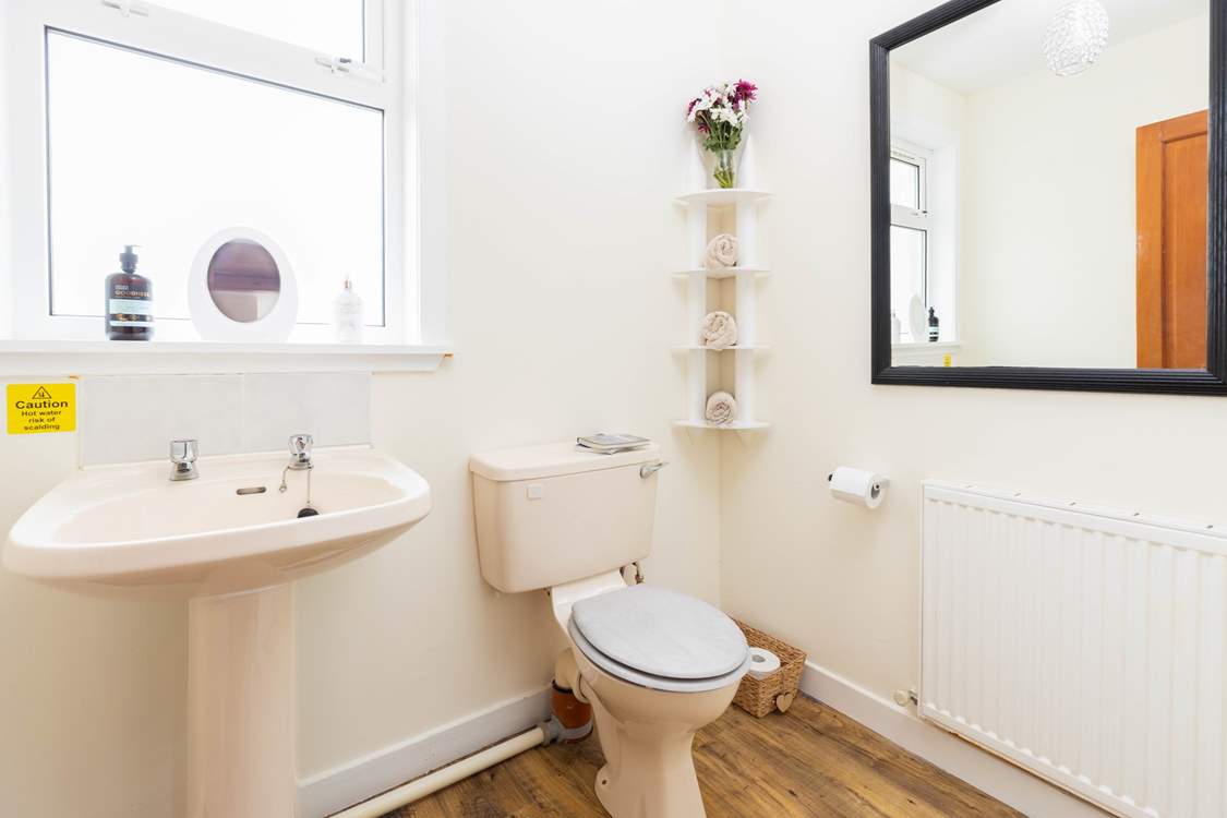 The modern downstairs cloakroom.