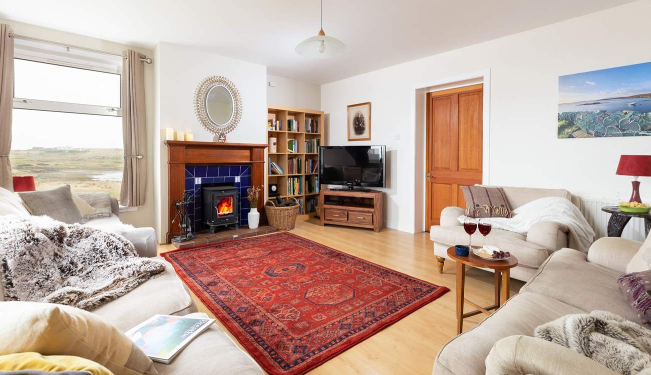 Cosy sitting-room, perfect in any season.