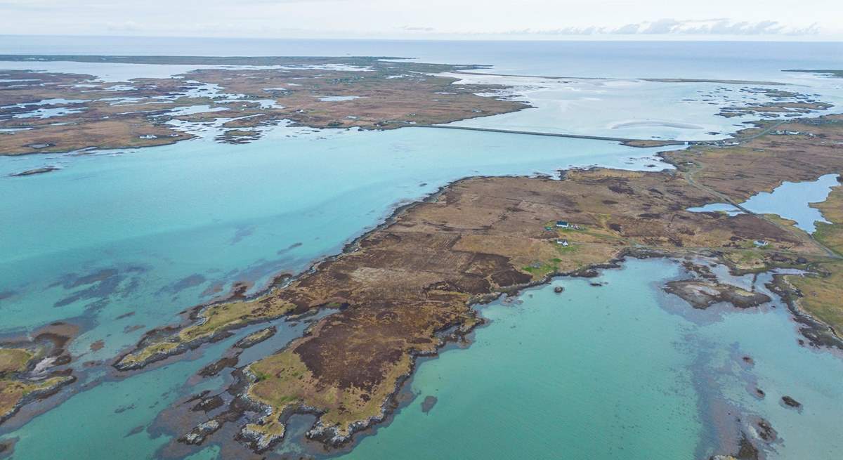 The seas around Benbecula are crystal clear, azure blue and sparkling. 