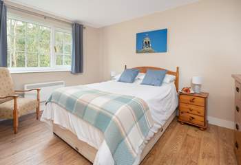 The double room has a woodland view. 