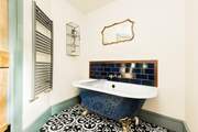 What a tub!