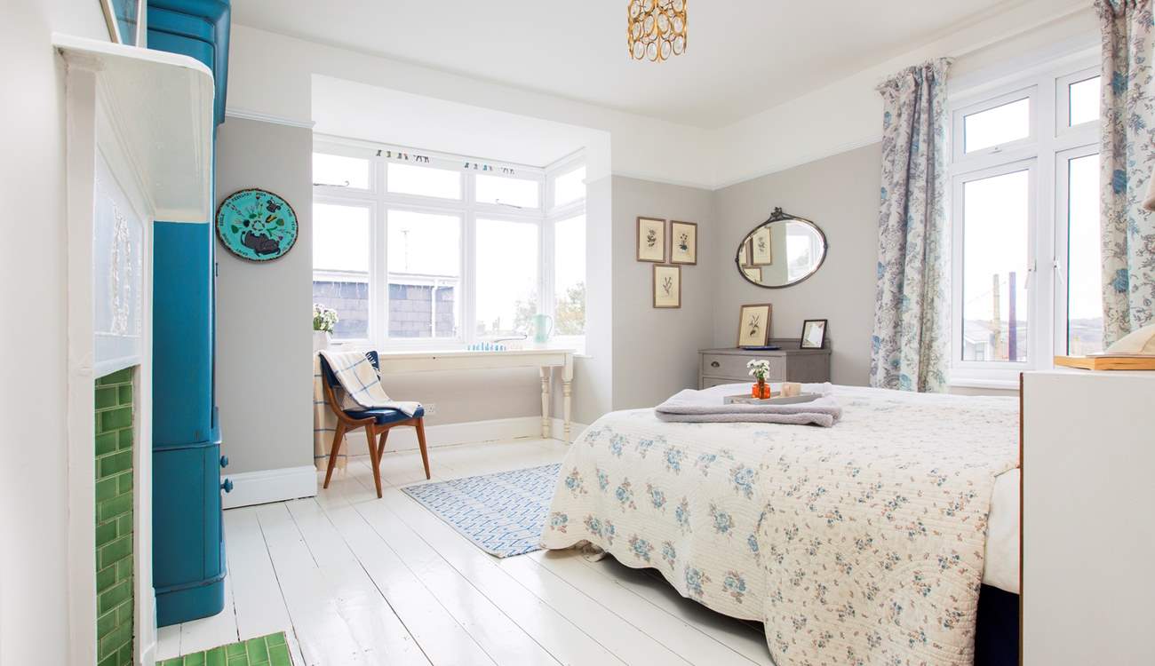 Another delightful bedroom.