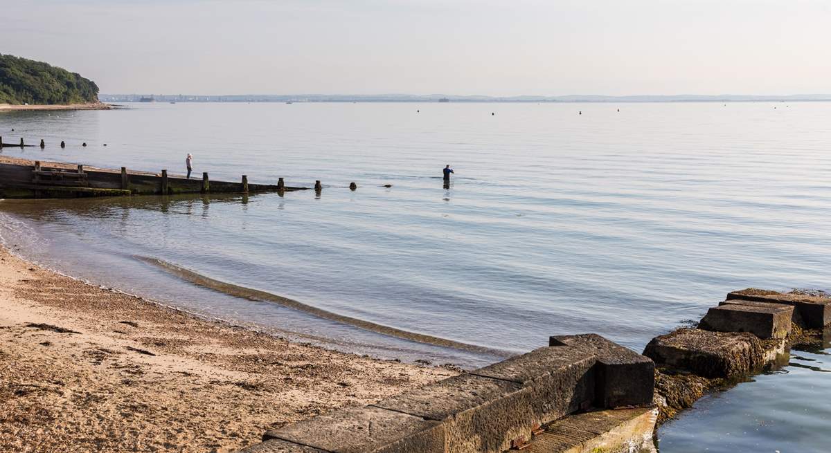 St Helens beach is a stroll away. Perfect for families, swimmers and paddle boarders. 