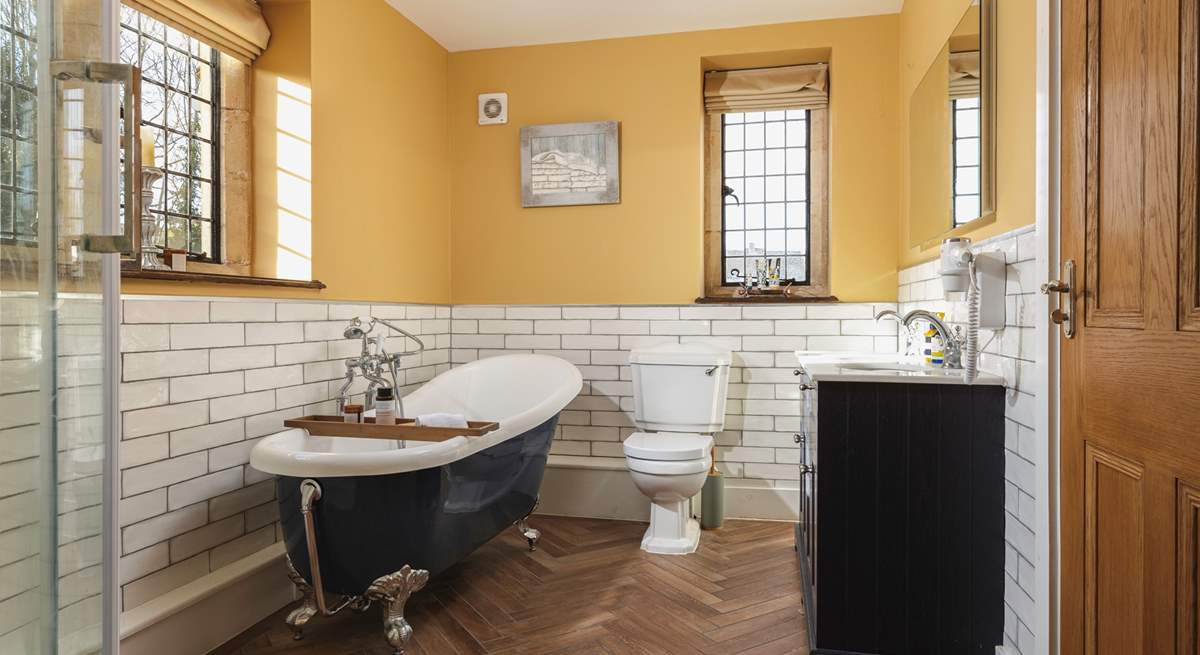 One of the classically designed en suite bathrooms.