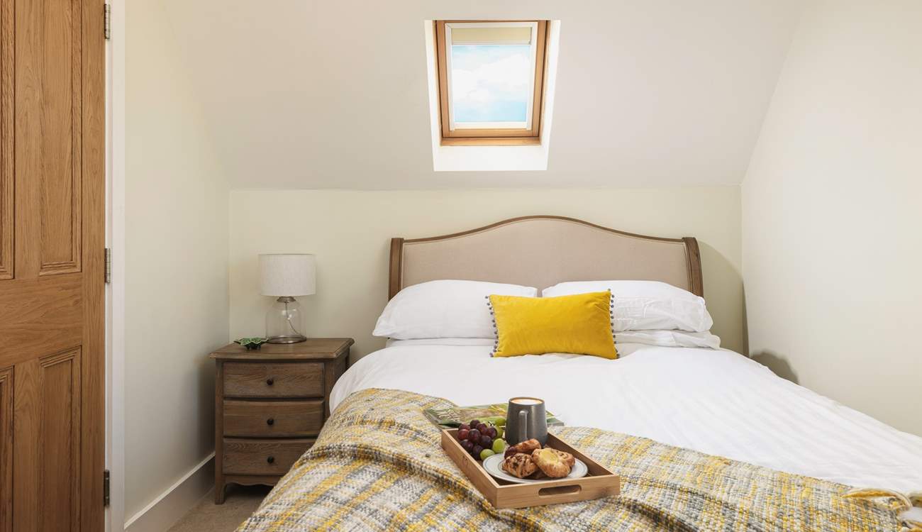 Yet another delightful bedroom!