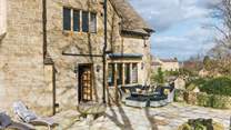 Enjoy the golden hues of traditional Cotswold stone.