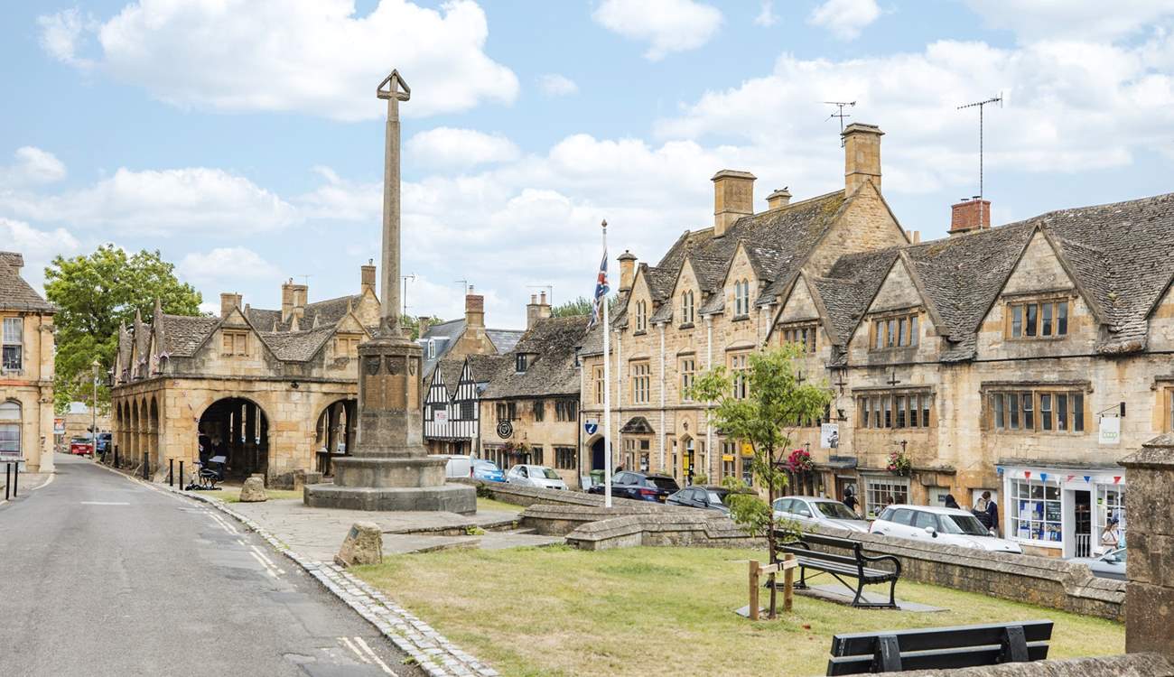 Explore the popular market town of Chipping Campden, notable for its terraced high street dating back to the 14th Century.