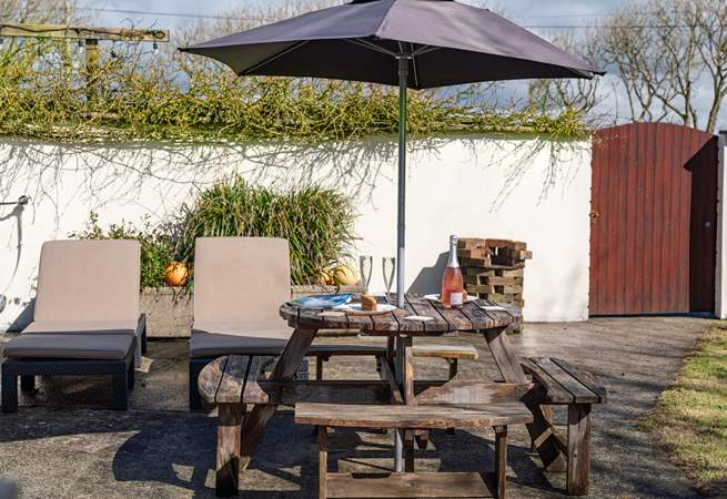 By day spend time in the sunshine, and later under the stars in the glow of the fire-pit. 