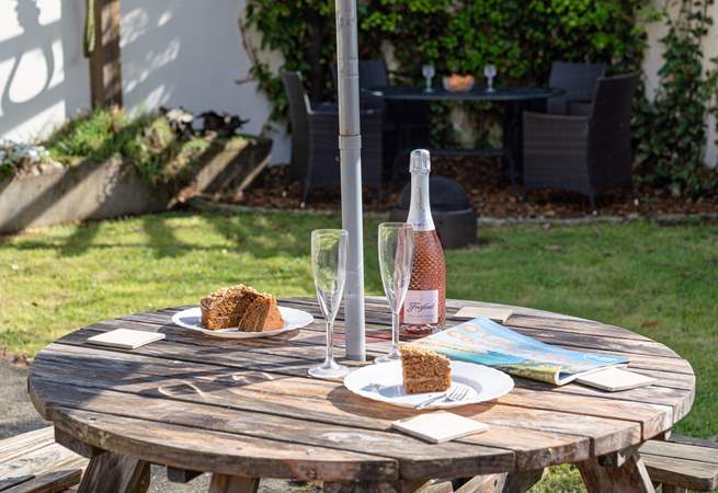 Take time out in the pretty, enclosed garden. 