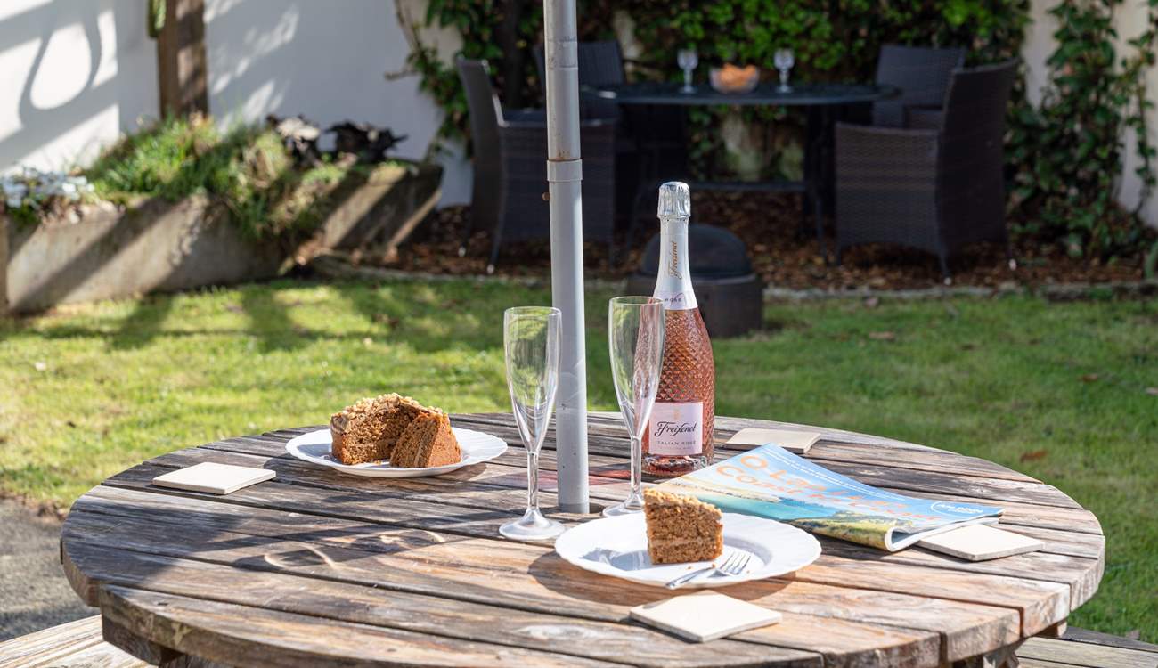 Take time out in the pretty, enclosed garden. 