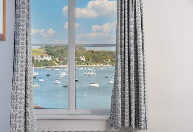 This bedroom of course also has a stunning outlook. 