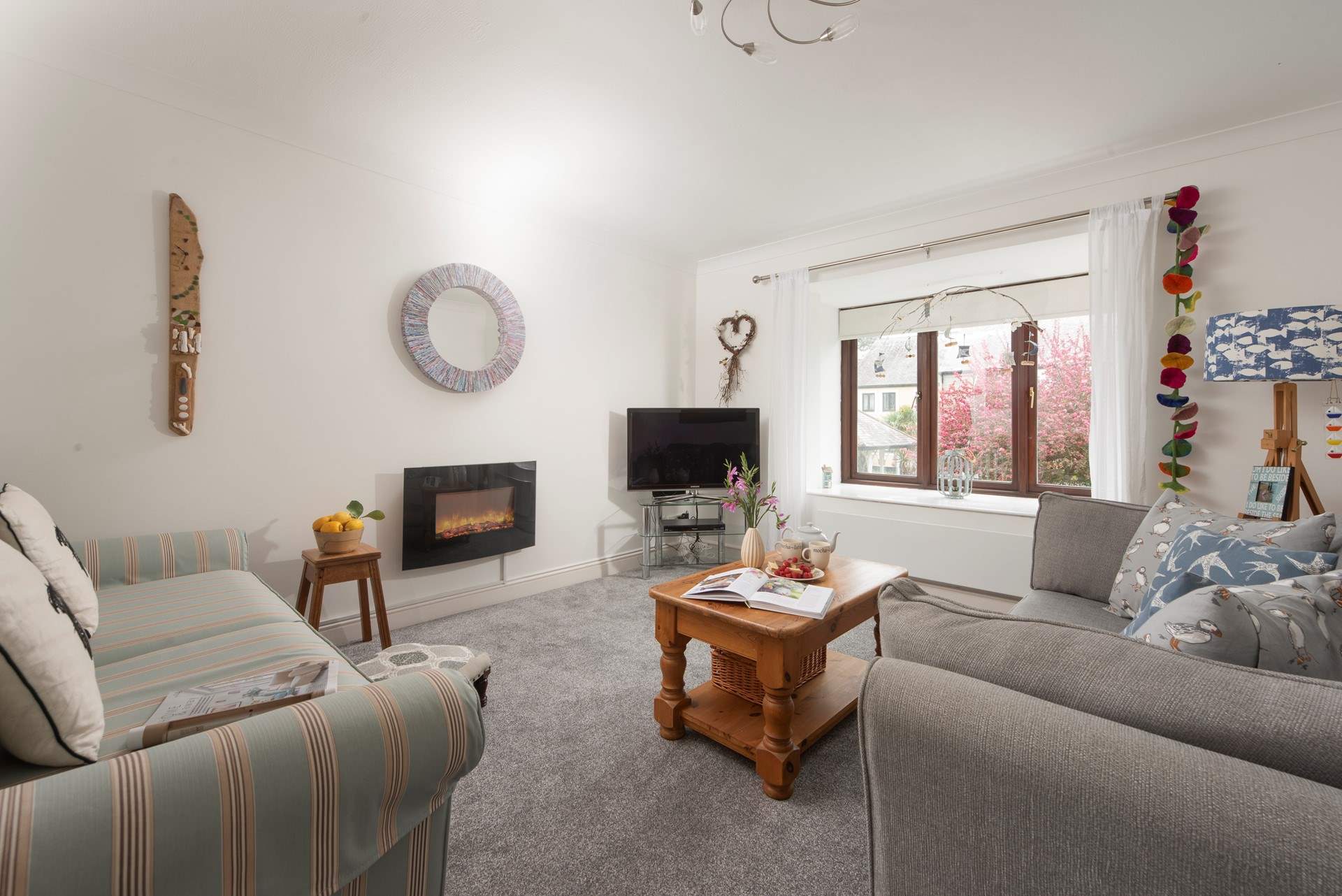 There is plenty of seating for everyone and enjoy turning on the electric fire for a cosy night in. 