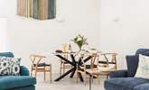 Room to dine with friends. - Thumbnail Image