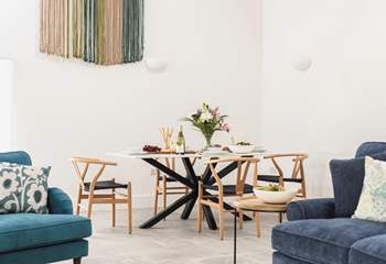 Room to dine with friends.