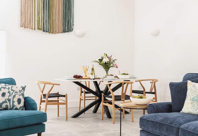 Room to dine with friends.