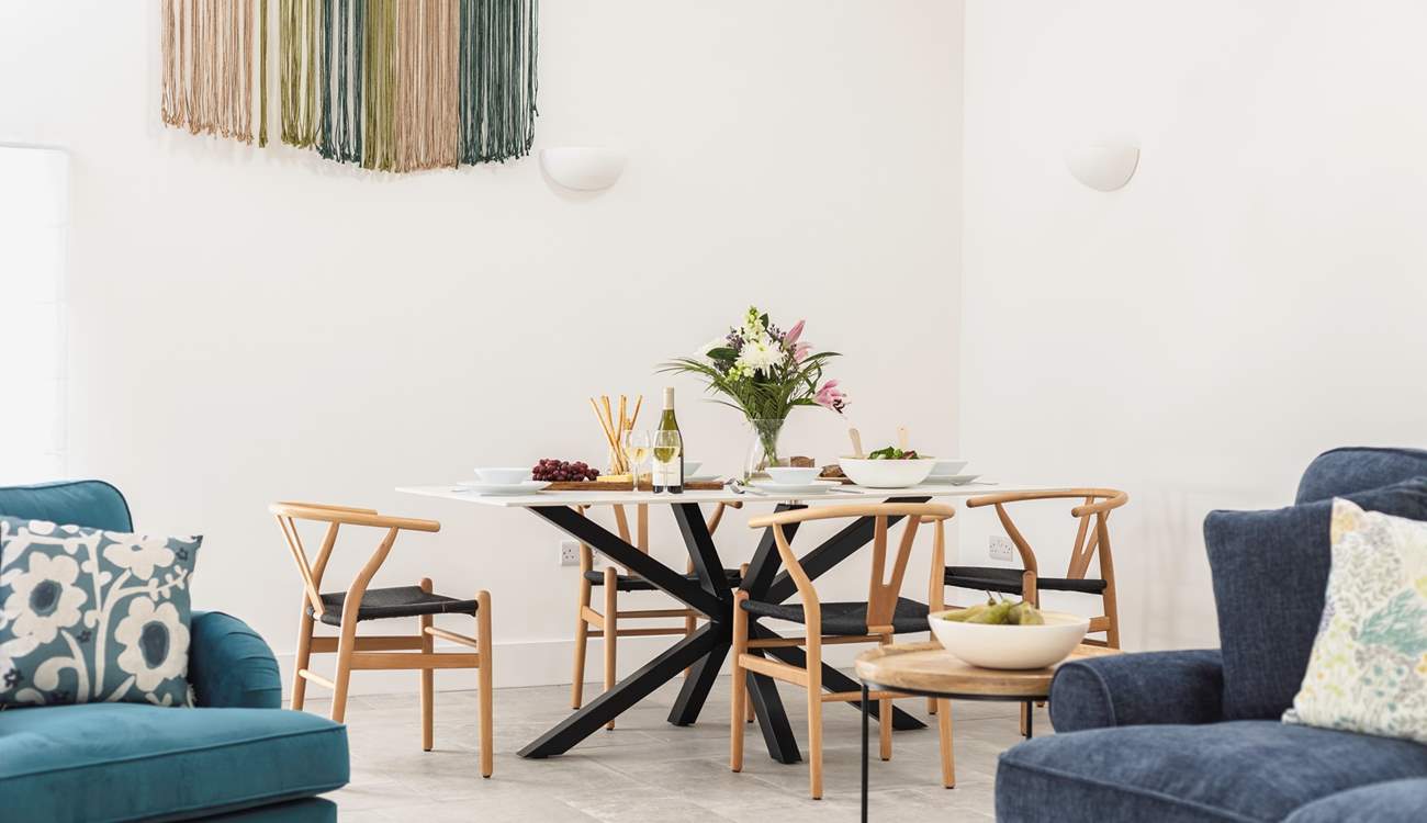 Room to dine with friends.