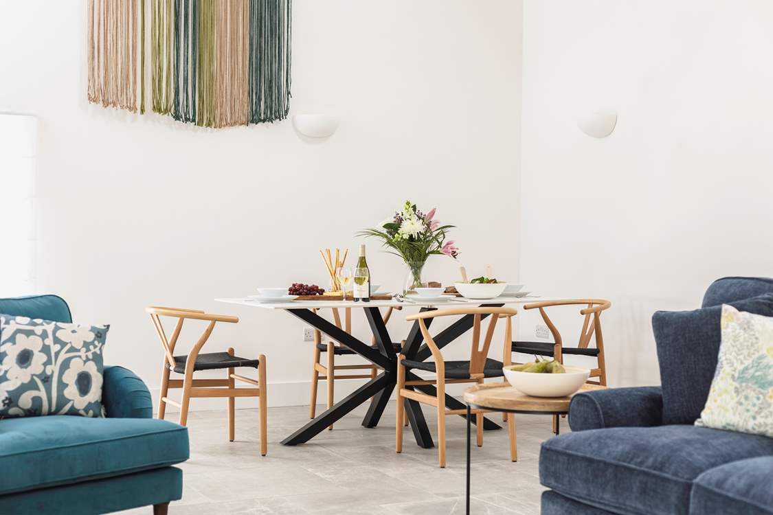 Room to dine with friends.