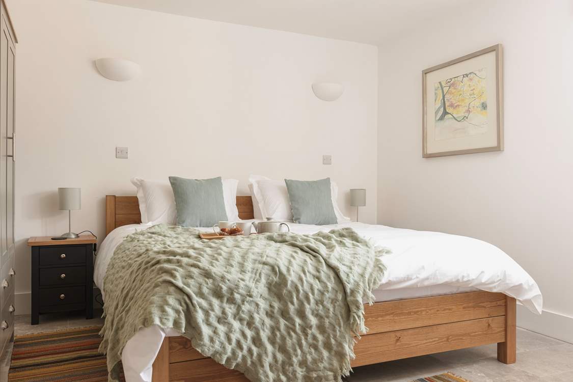 Now that is a comfortable looking bed, you may not want to leave!