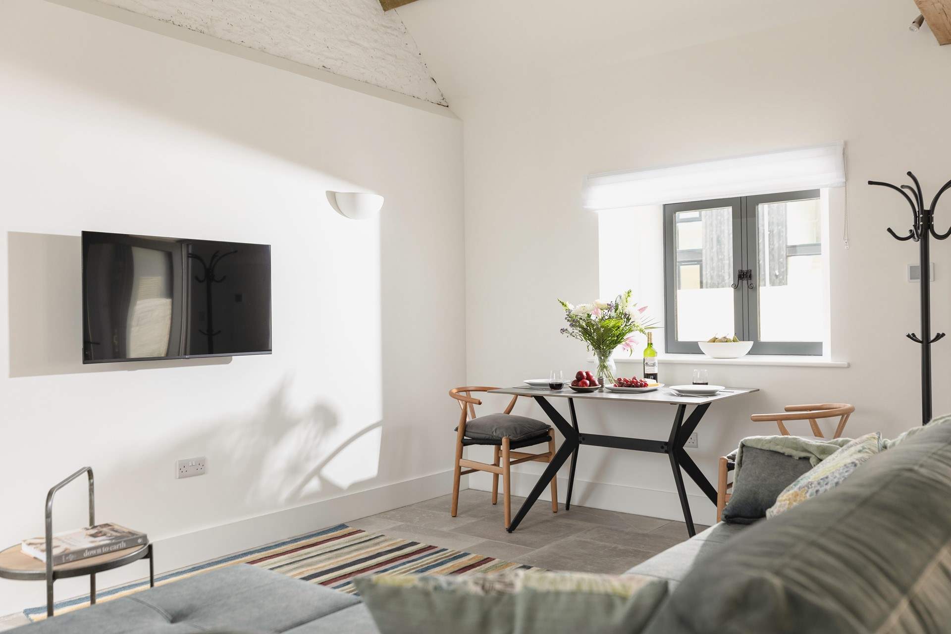 Room to relax and room to dine.