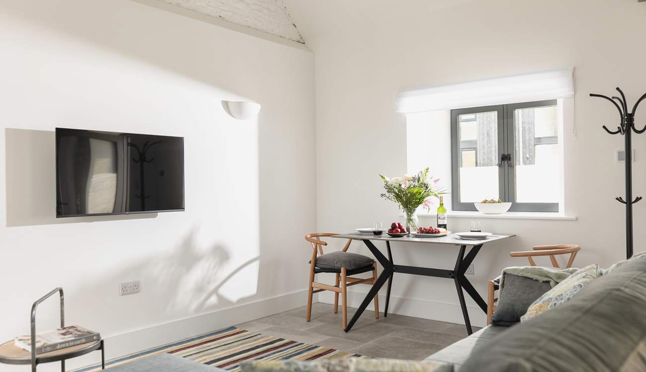 Room to relax and room to dine.