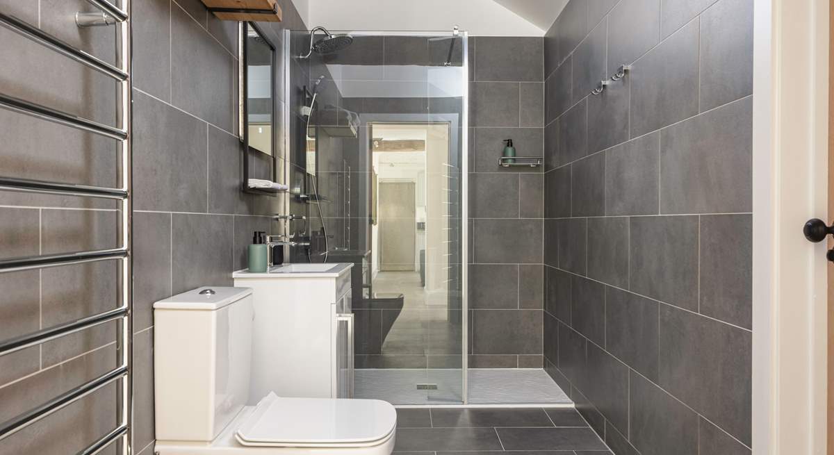 The super stylish shower-room.