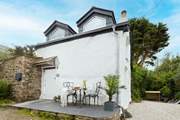 Welcome to Poet's Delight, our bijou yet beautiful bolthole in the heart of north Cornwall.