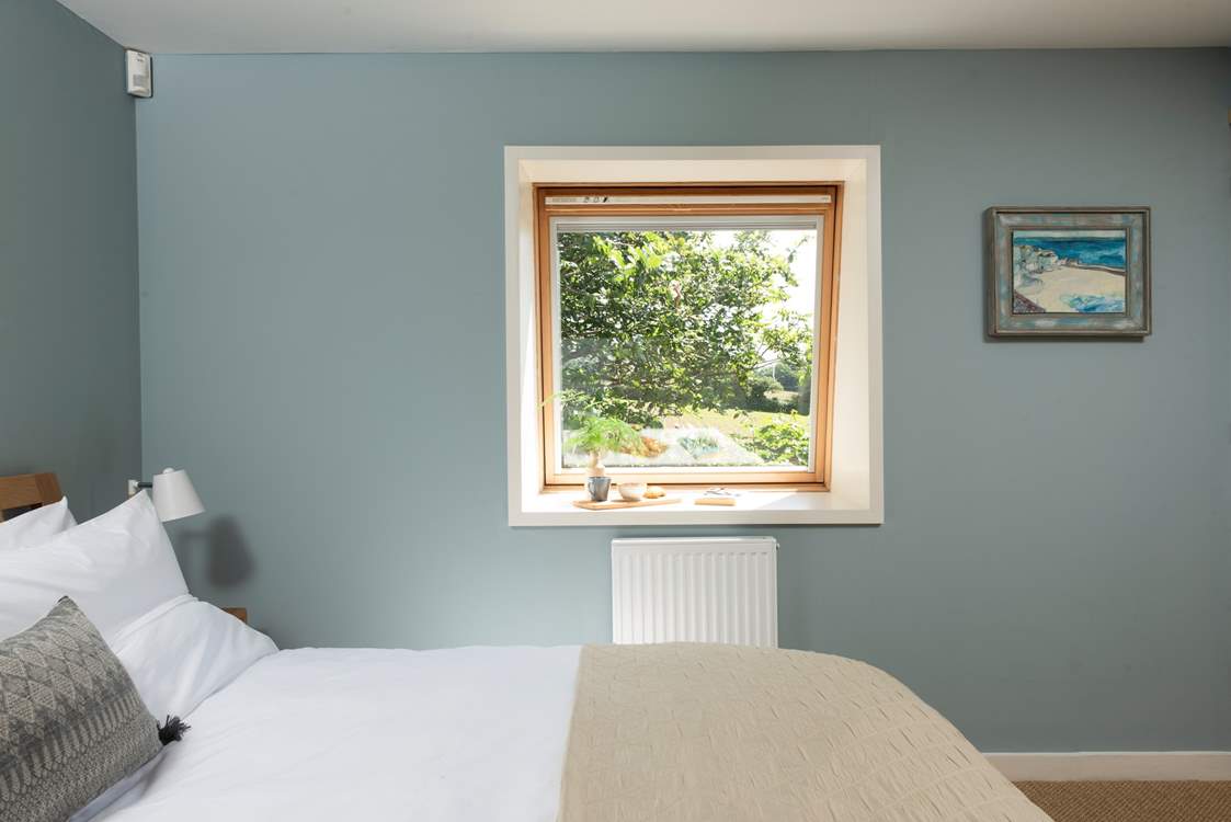 A wonderfully spacious room.