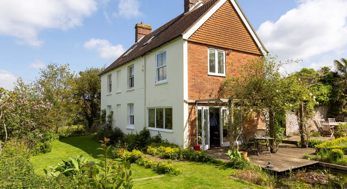 Nestled in 1066 country this country getaway is the perfect retreat for families and friends.