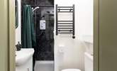 The en suite to the main bedroom. - Thumbnail Image