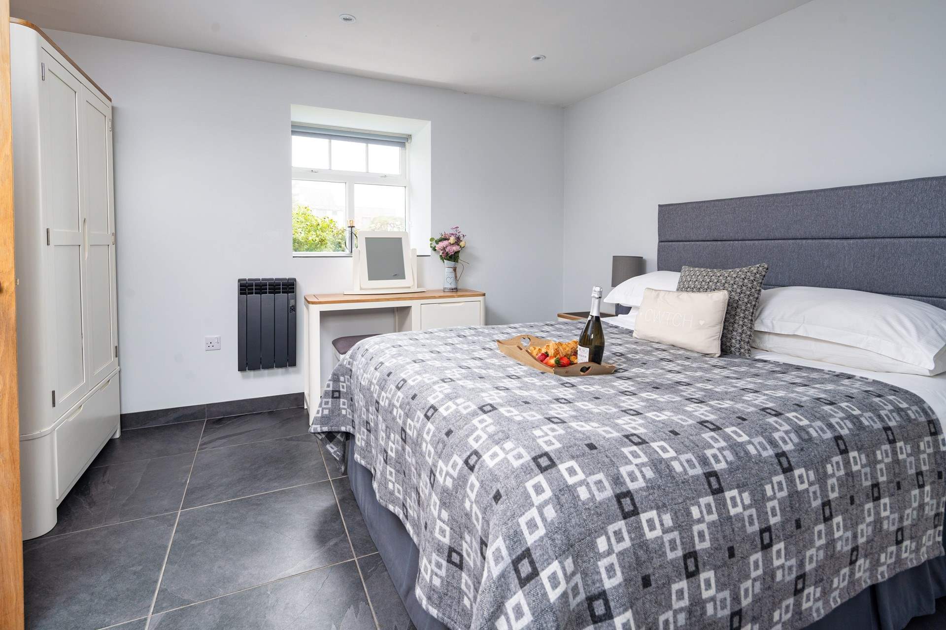 Sweet dreams and sleep are promised. 