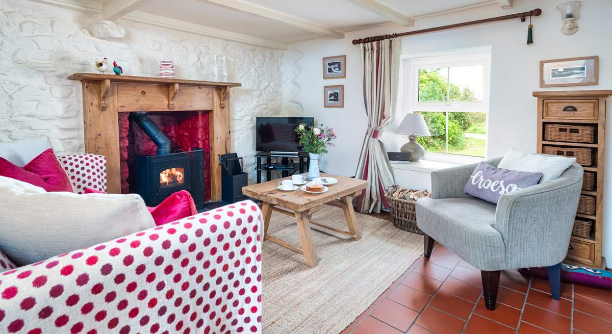 Enjoy this gorgeous, coastal cottage, near stunning beaches and pretty seaside towns. 