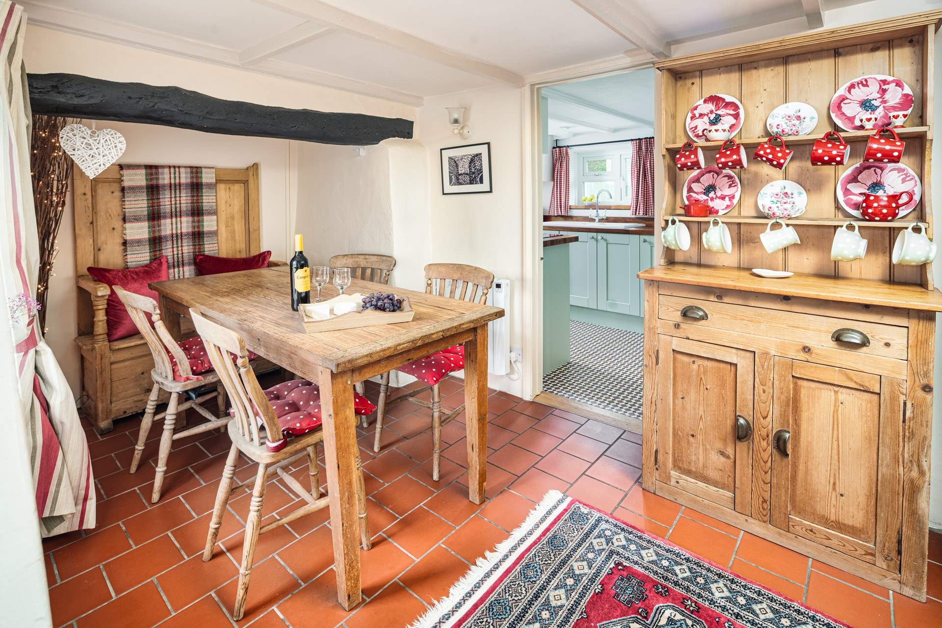 Embrace the warm ambience in this darling cottage. 