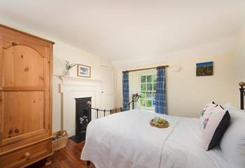 This lovely bedroom overlooks the pretty front garden (Bedroom 2). 