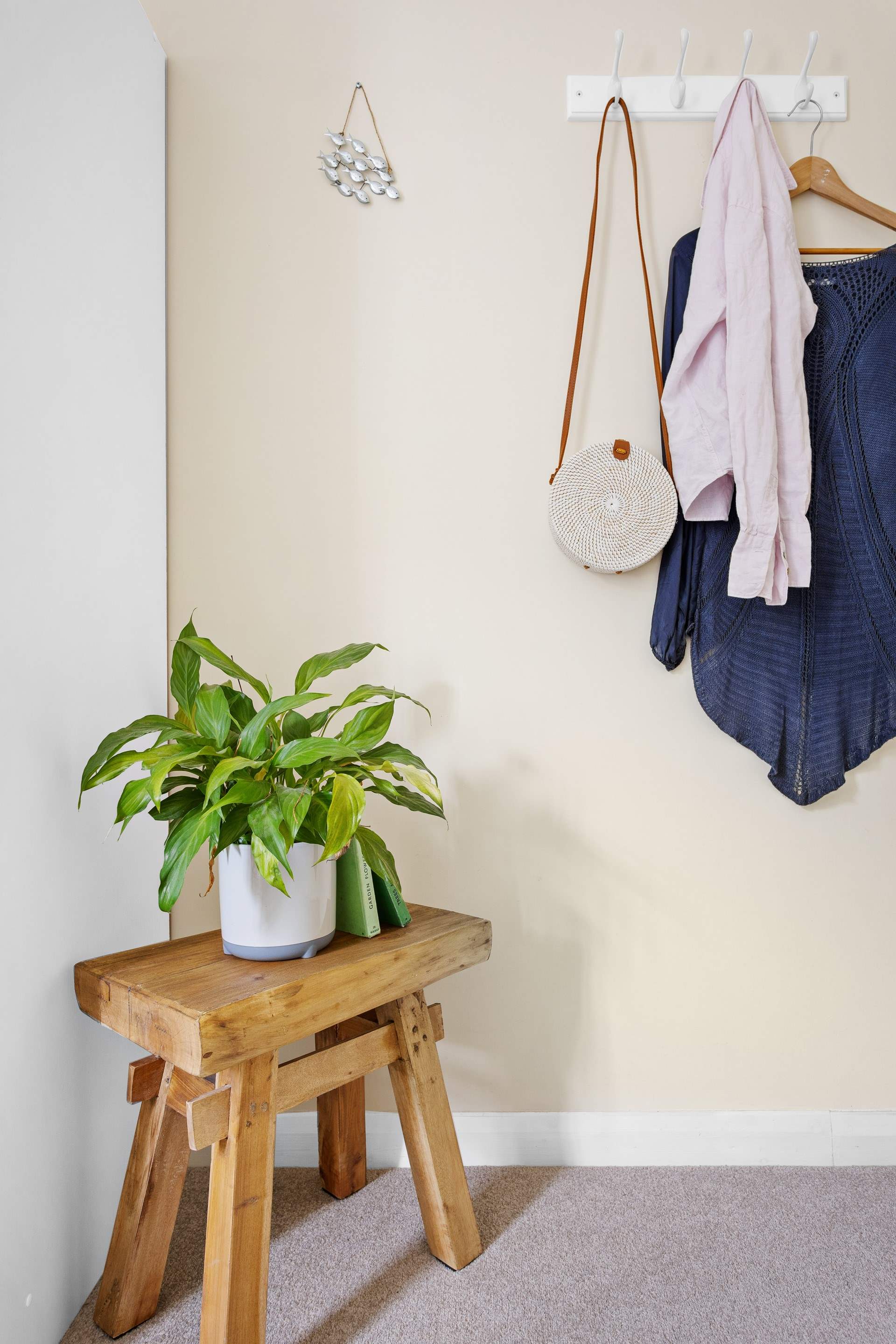 Come and enjoy a wonderful holiday at this Boscastle Beauty.